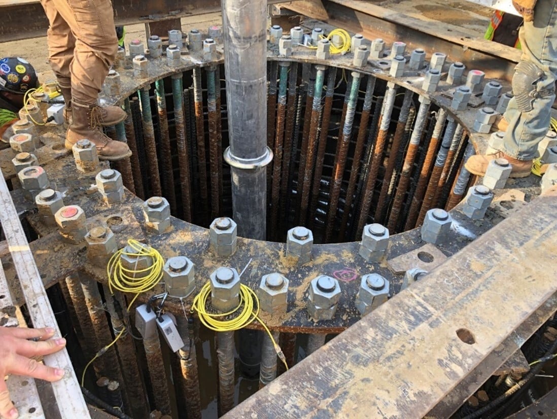 Figure 1: Thermal Wire Cable Installed in a shaft with data loggers attached